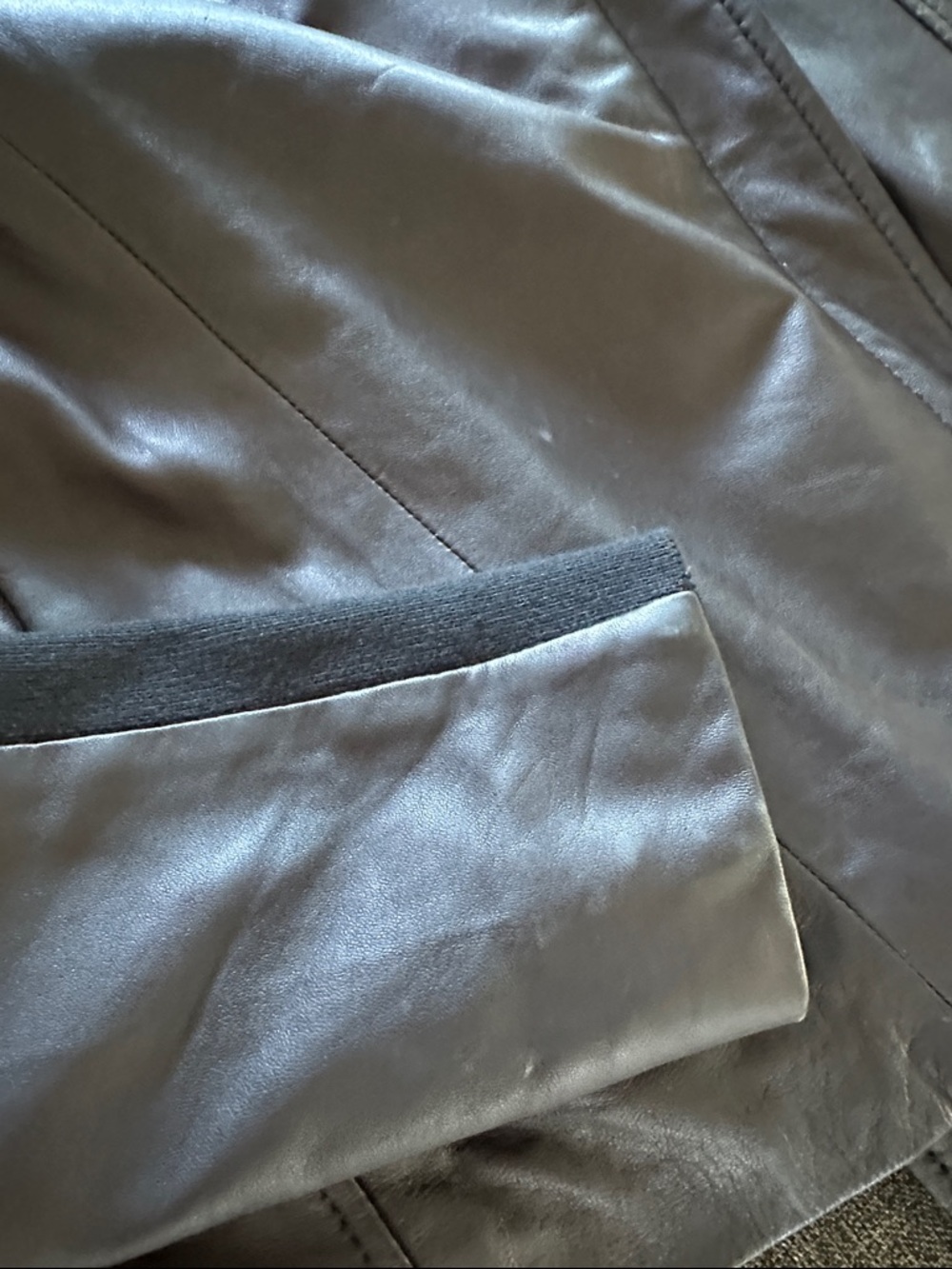 Trouvé Women's Black Leather Moto Jacket - Picture 10 of 10